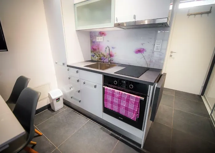 Golf With Tickets Discount 아파트