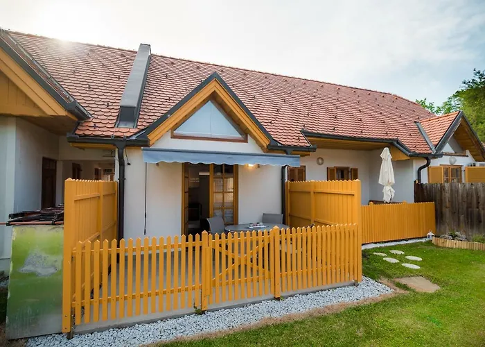 Golf With Tickets Discount Apartment